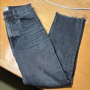 Everlane High Rise Straight Cheeky Washed Black Jeans - Cropped